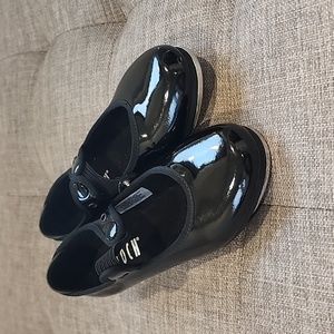 Little kids tap shoes